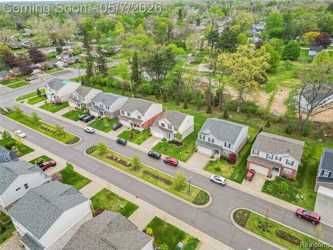 Building Photo - 8640 Quincy Dr
