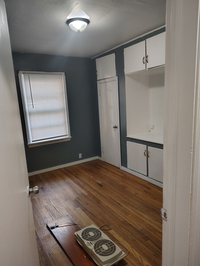 Building Photo - 1222 Chalfant St