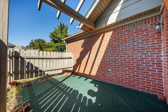 Building Photo - 3906 Sandstone Cir