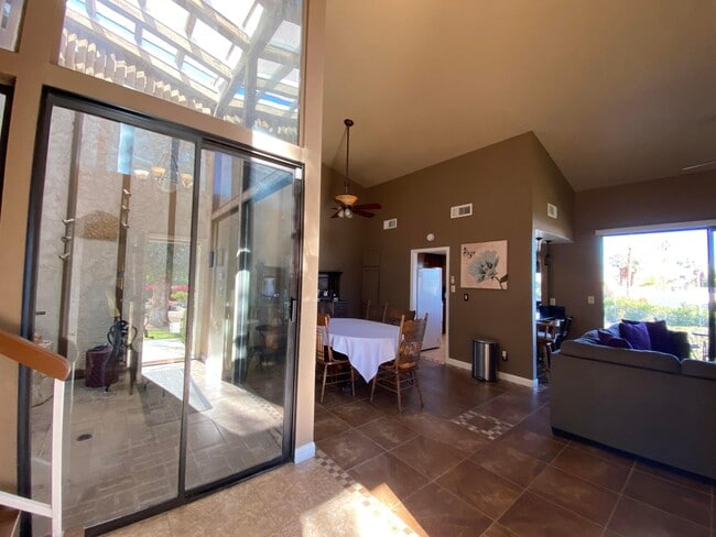 Building Photo - 45384 Driftwood Dr