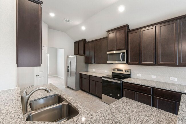 Building Photo - 11826 Briarwood Ln