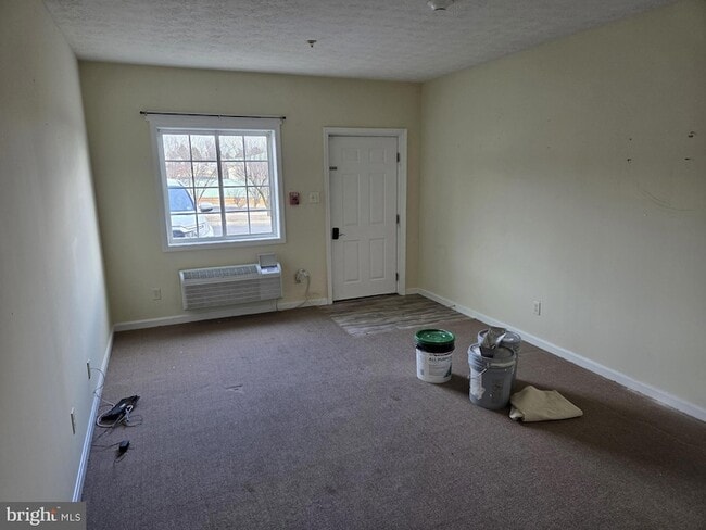 Building Photo - 18 Signal Knob Dr