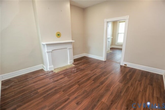 Building Photo - 1407 W Clay St