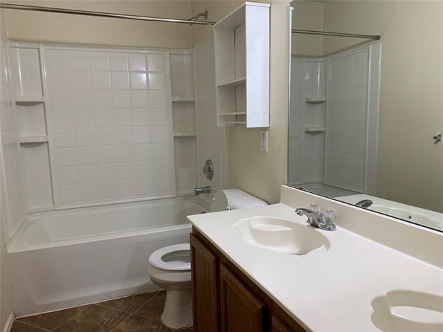 Building Photo - 12870 Pearson Dr