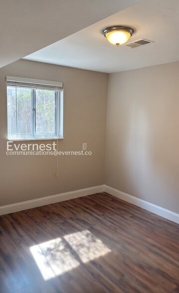 Building Photo - 1629 26th Ave Ct