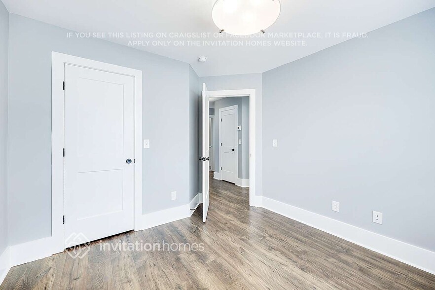 Building Photo - 1216 49th Ave N