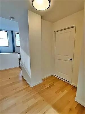 Primary Photo - 20 West St