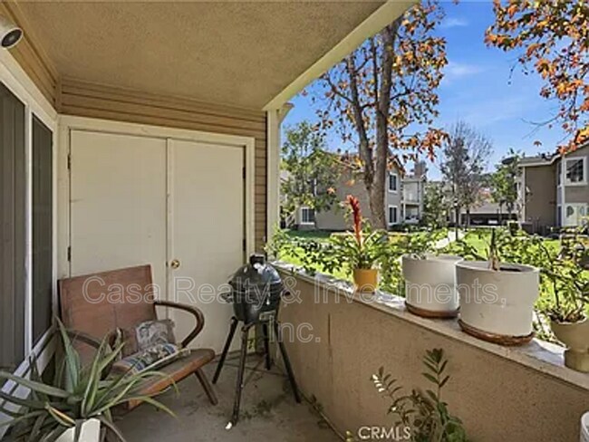 Building Photo - 3860 Amberly Dr