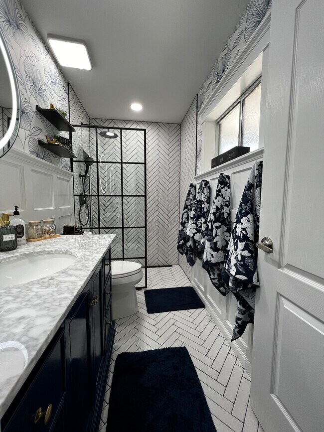 Building Photo - 8443 Forget Me not St