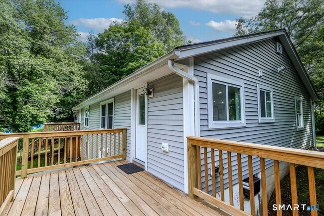 Building Photo - 48 Candlewood Lake Rd