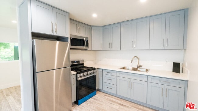 Building Photo - 488 S Willaman Dr