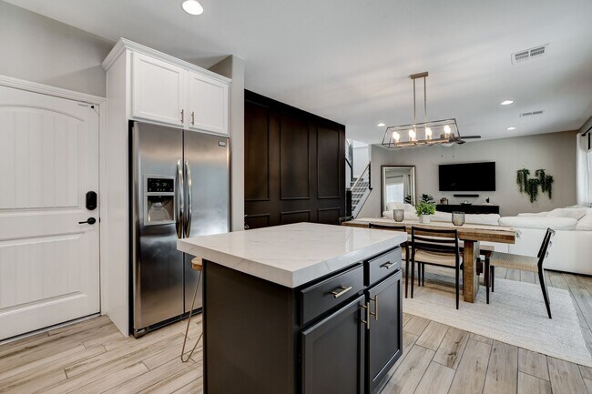 Building Photo - Providence Las Vegas 3 Bed and 3 Bath Home with Gated Community, Modern Upgrades & Resort-Style A...