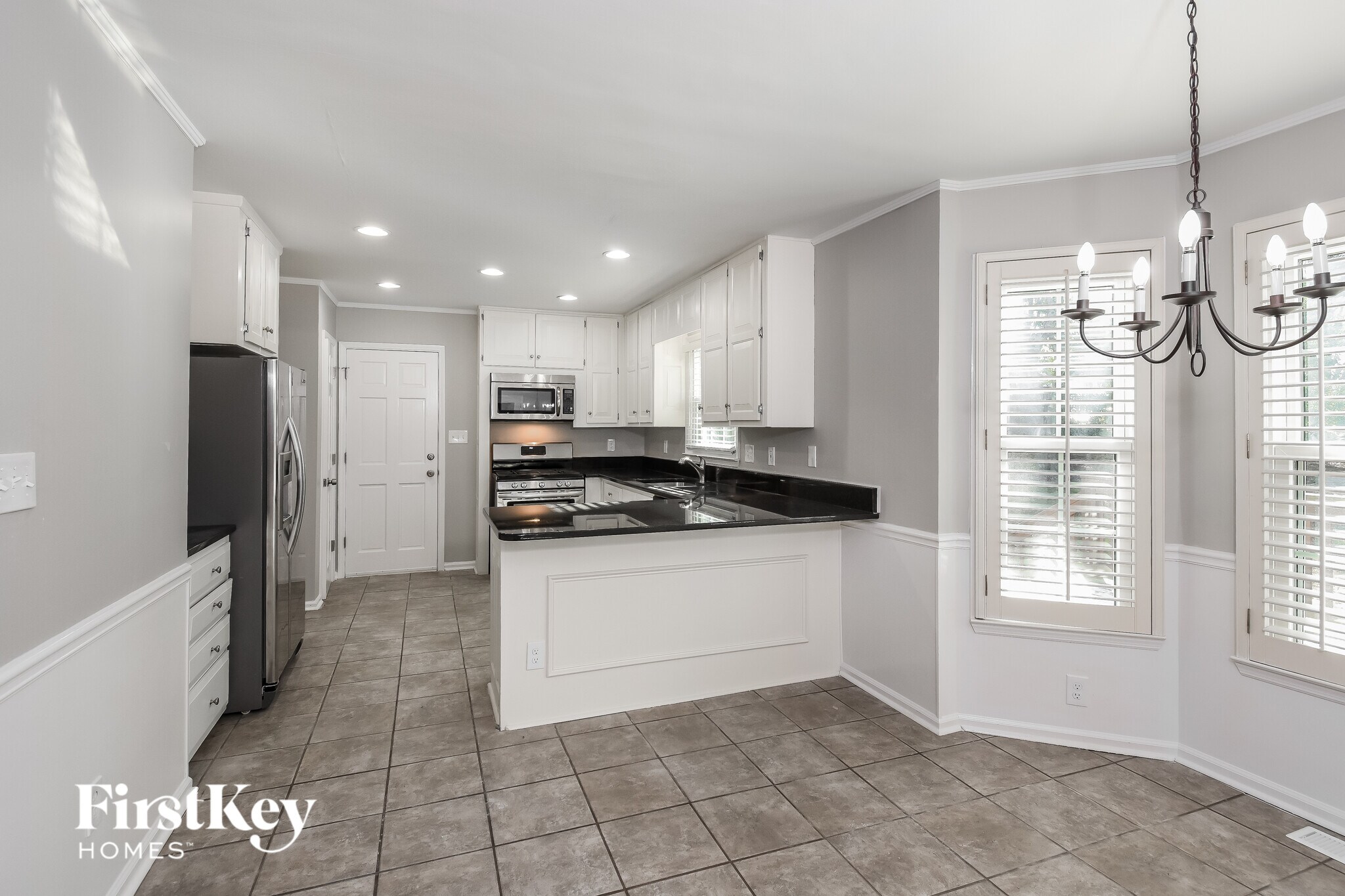 Building Photo - 3601 Robinson Walk Dr