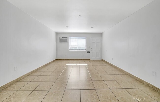 Building Photo - 14235 Sylvan St