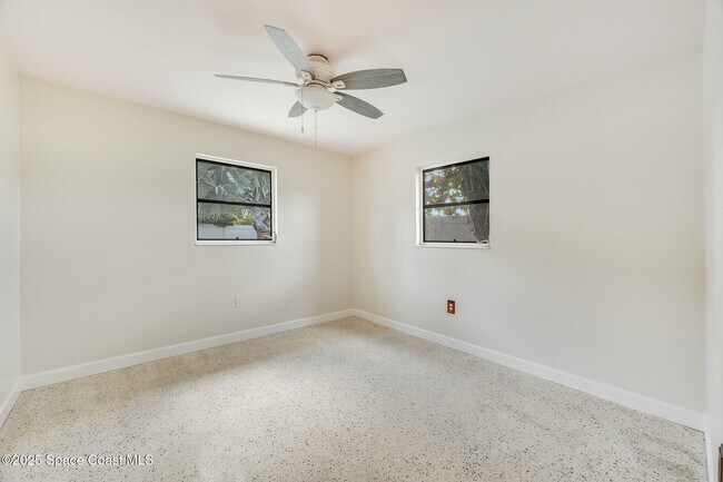 Building Photo - 155 Melbourne Ave