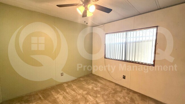 Building Photo - 2701 E Allred Ave