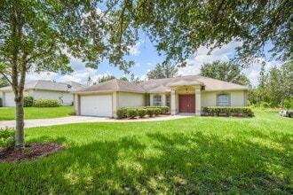 Building Photo - 10438 Vista Pines Loop