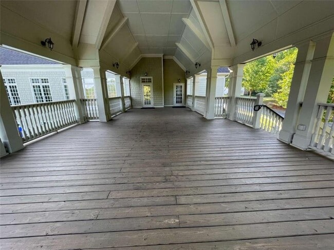 Building Photo - 1378 Greencrest Ct SW