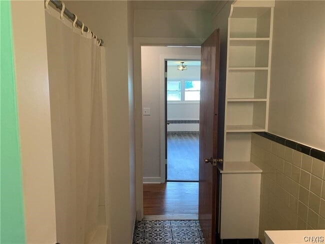 Building Photo - 184 S 1st St