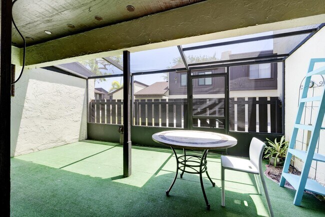 Building Photo - 5280 Bosque Ln