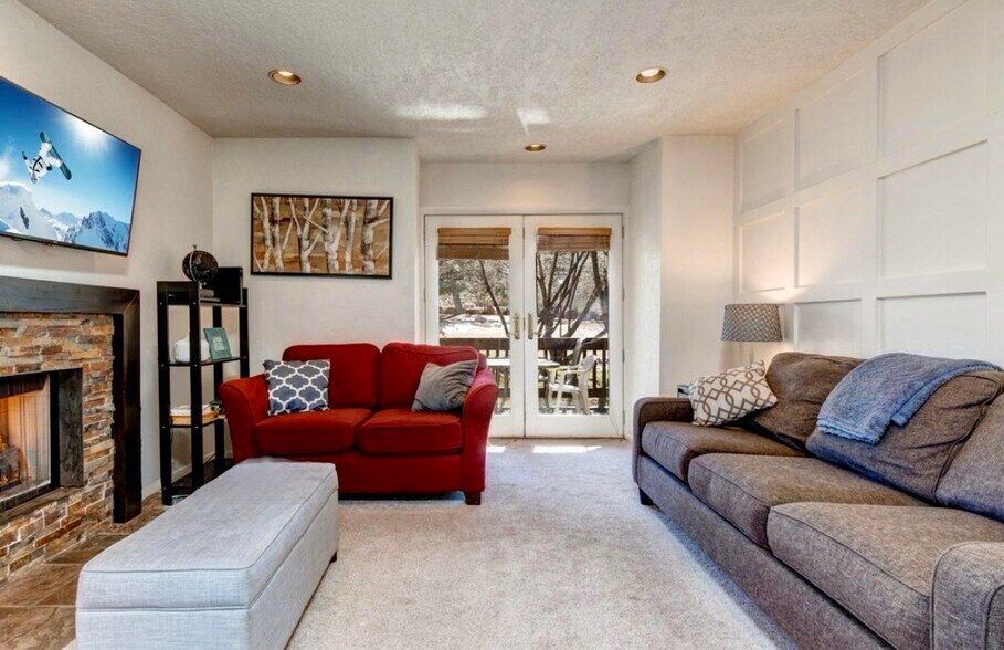 Building Photo - 2100 Canyons Resort Dr
