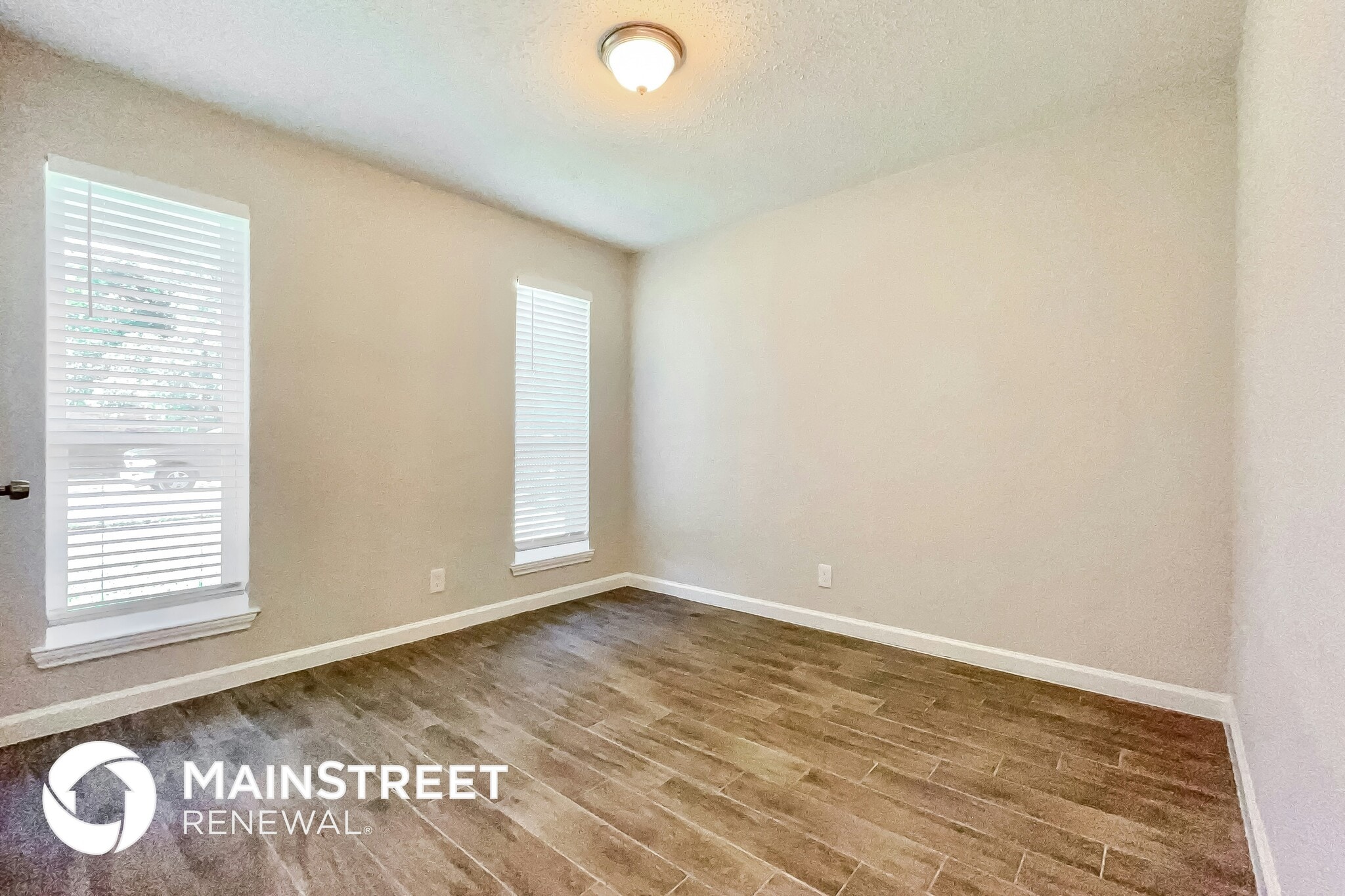 Building Photo - 12920 Spring Oak Dr