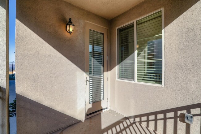 Building Photo - MODERN LUXURY IN SCENIC COMMUNICATIONS HILL LIGHT-FILLED INTERIORS WITH GREENBELT VIEWS