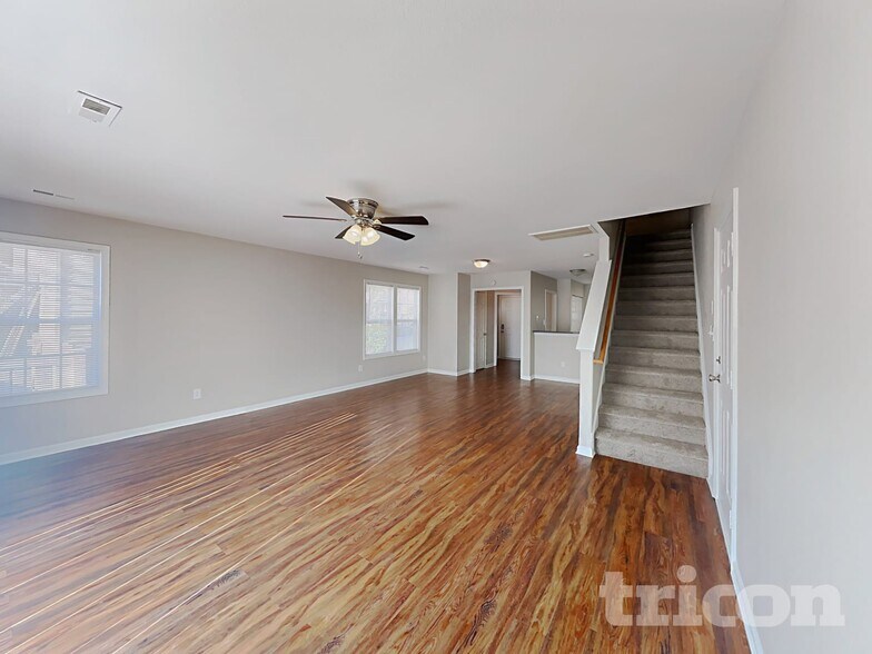 Building Photo - 4504 Valendra Dr