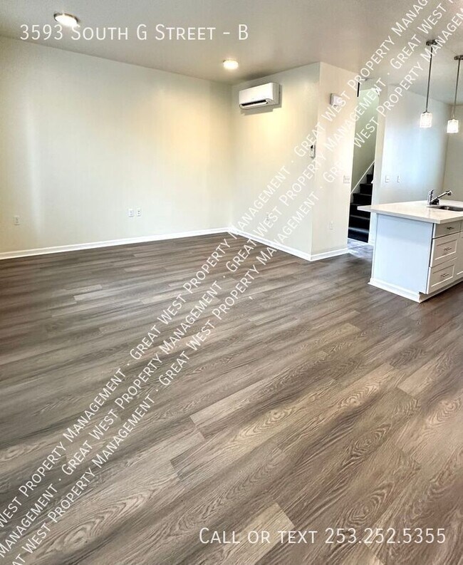 Building Photo - 3593 S G St