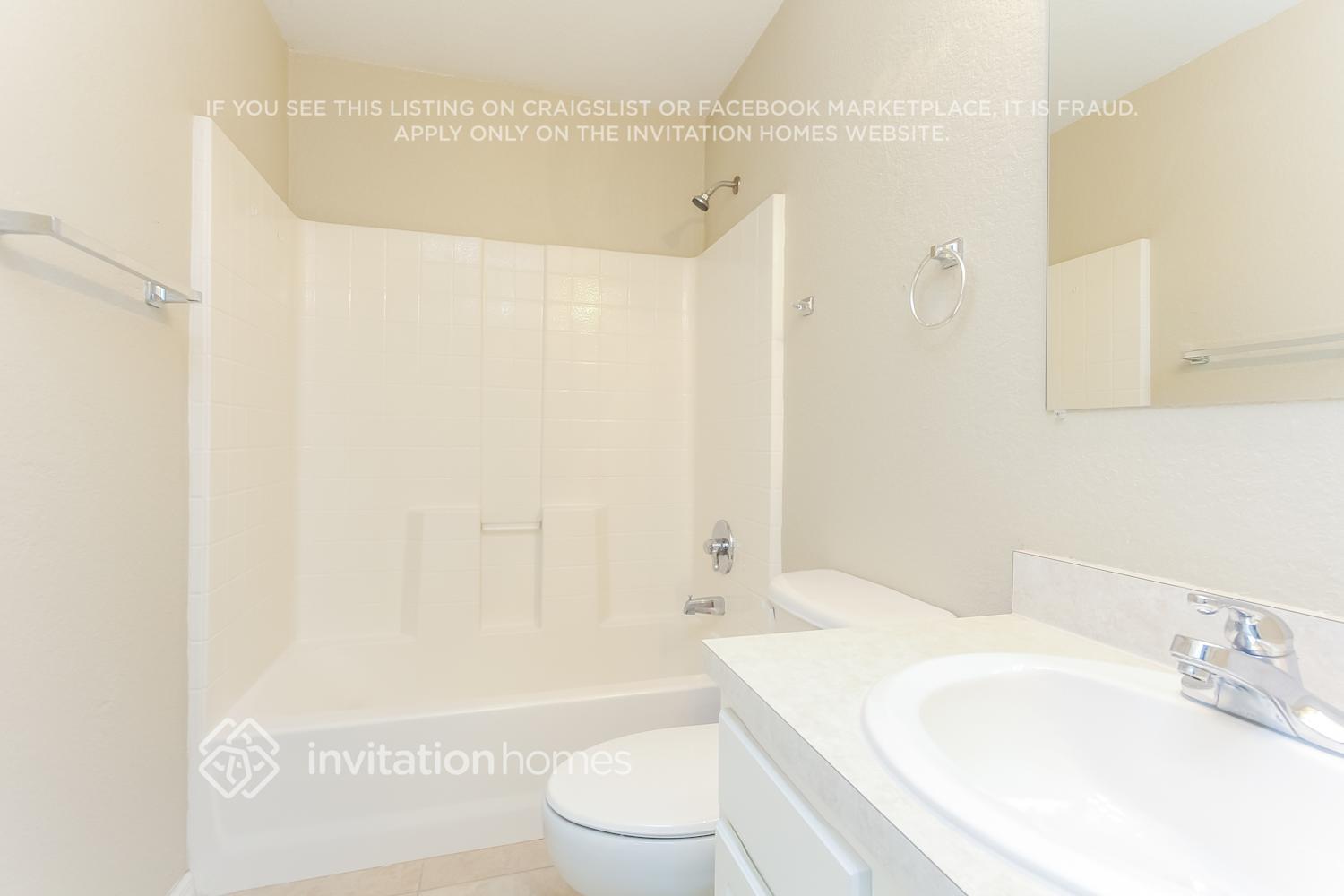 Building Photo - 391 Vitorio St