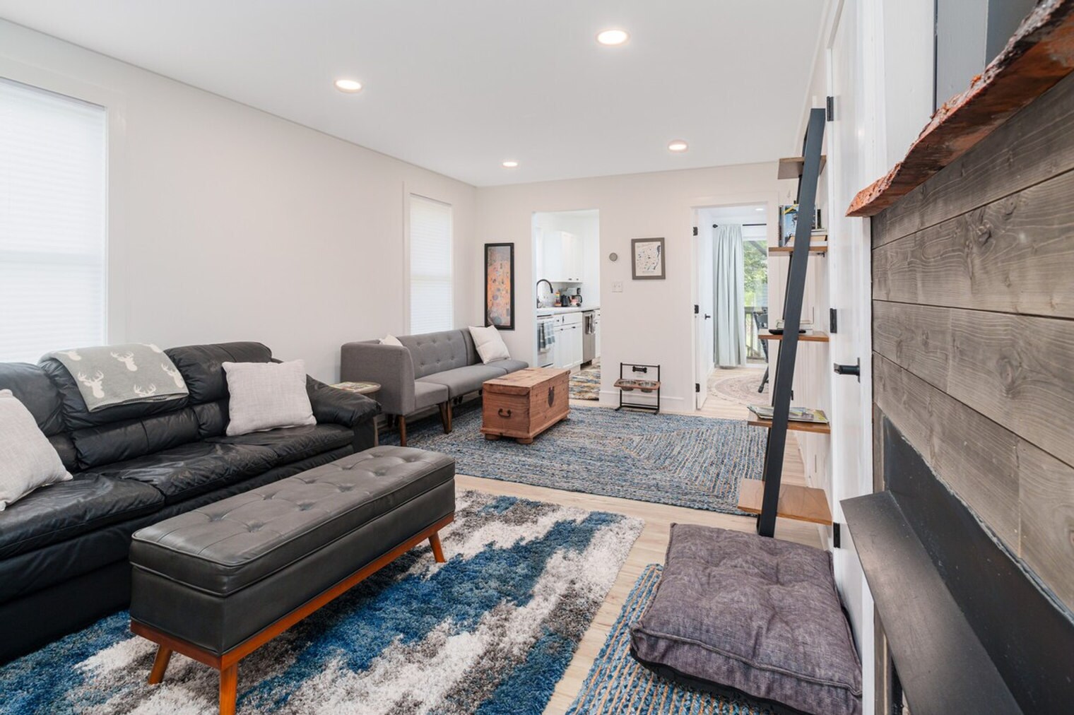 Building Photo - 10904 NY-73 Scenic