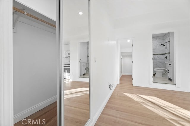 Building Photo - 8438 Gloria Ave