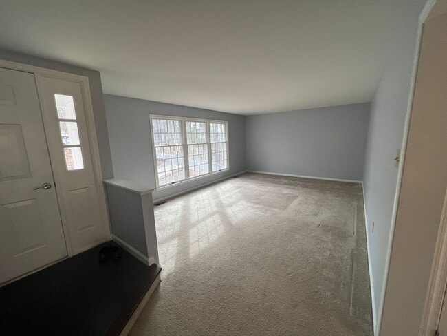 Building Photo - Home for Rent in Presidential Lakes