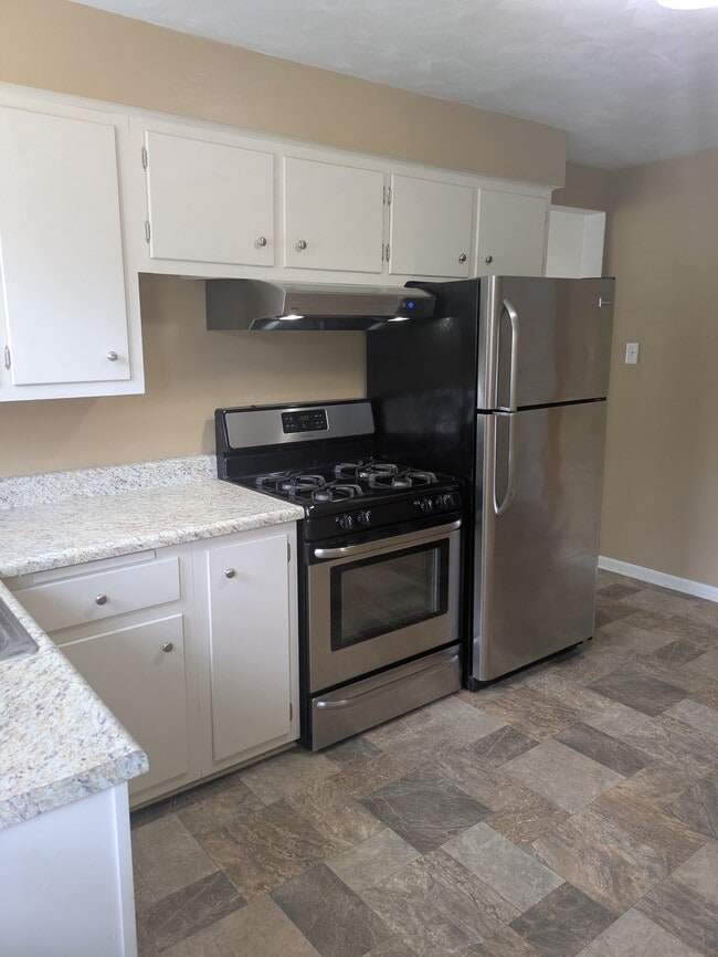 Building Photo - 3002 Mintwood Dr