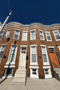 Building Photo - 450 E Lorraine Ave