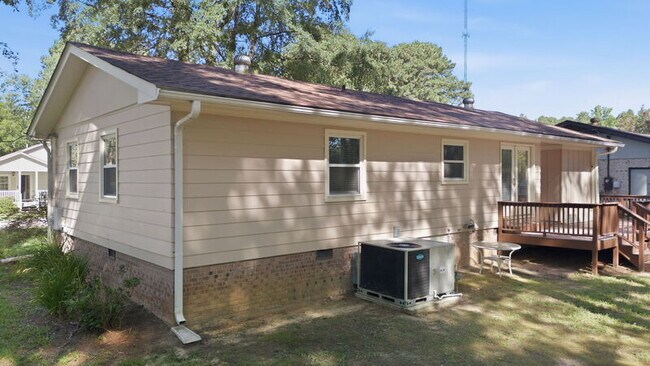 Building Photo - 516 Keith St