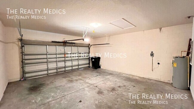 Building Photo - 1612 Malon Bay Dr