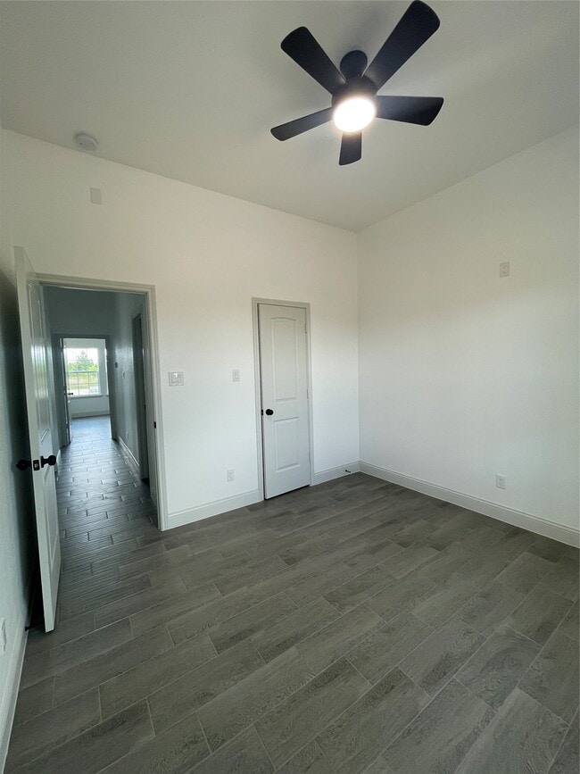 Building Photo - 1610 Rd 5729