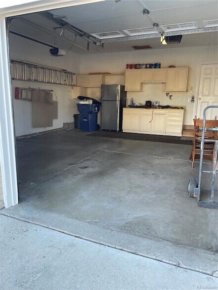 Building Photo - 5317 S Cimarron Rd