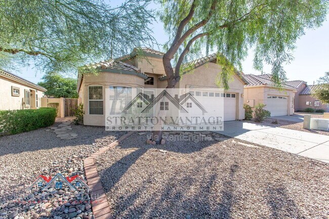 Building Photo - 1015 E Brentrup Dr