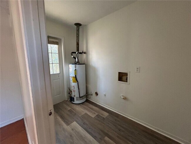 Building Photo - 2603 St Stephens Rd