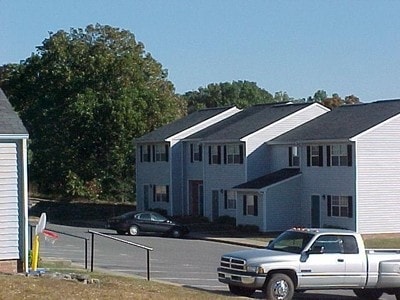 Building Photo - Stirrup Creek Apartments