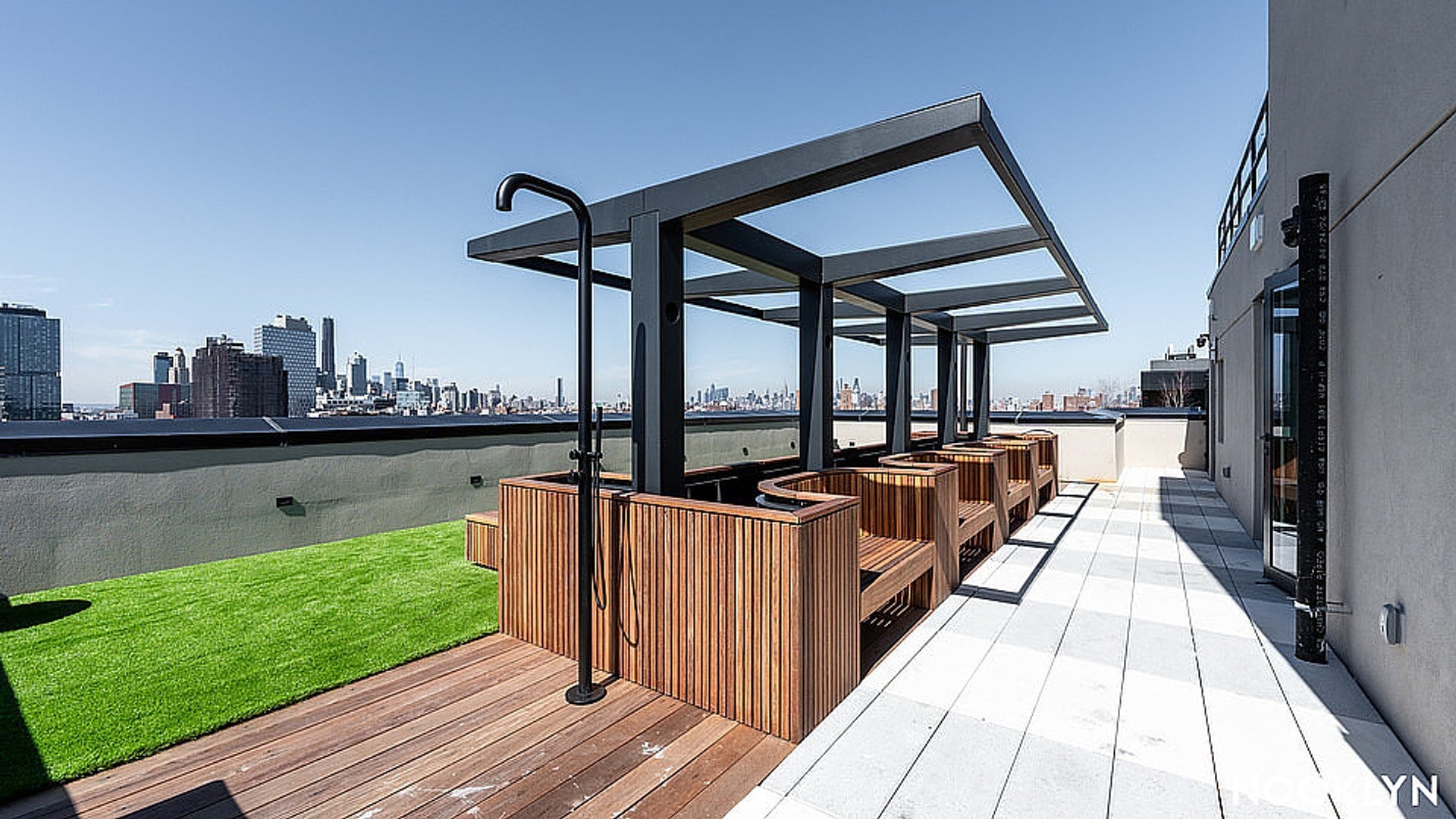 Building Photo - 527 Grand Ave