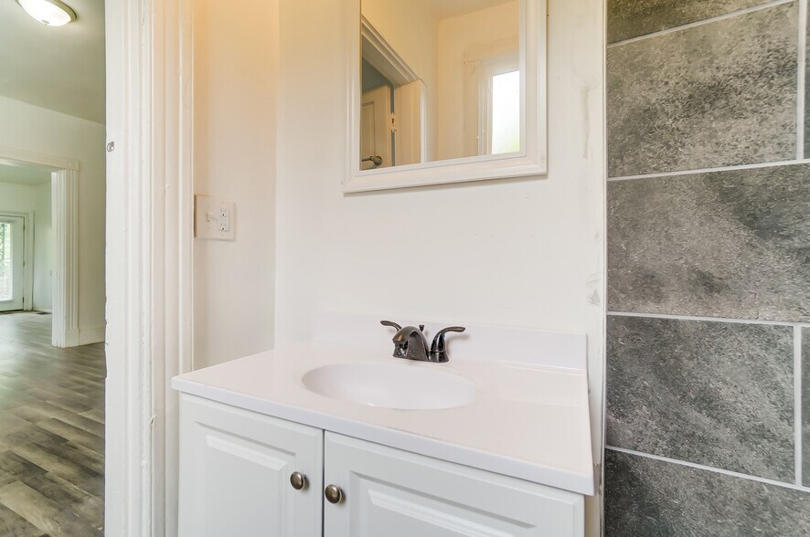 Building Photo - 1768 Williams Ave