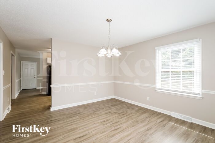 Building Photo - 14308 Springwater Dr