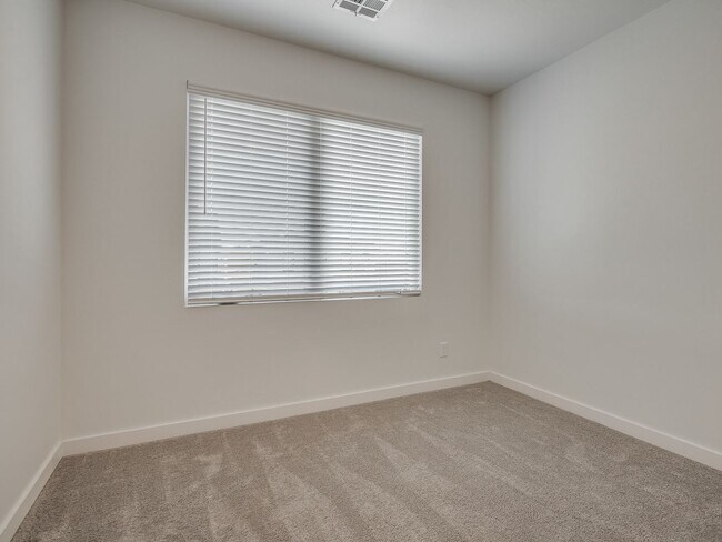 Building Photo - Beautiful New Construction Home in Oklahom...