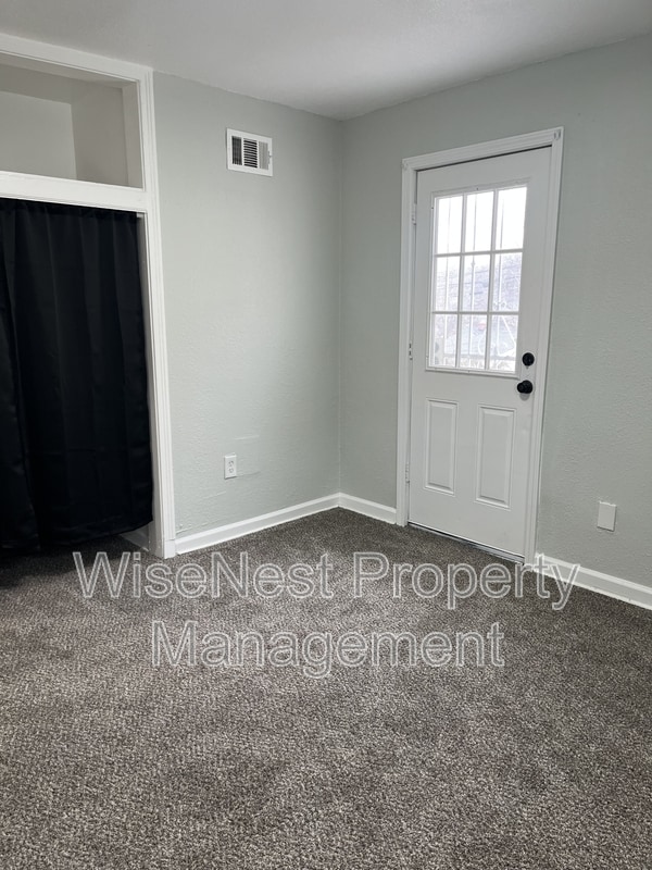 Building Photo - 6656 Bales Ave