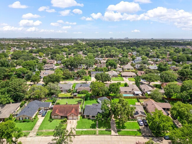 Building Photo - 11506 Hornbrook Dr