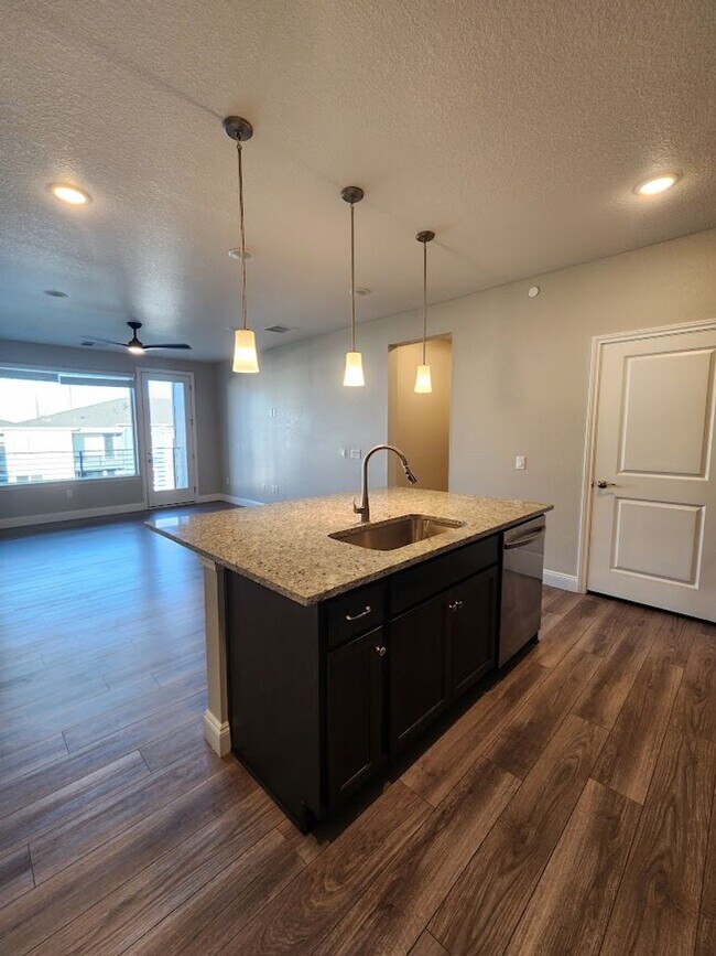 Building Photo - 9570 Accord Ln