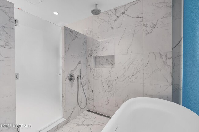 Building Photo - 1101 Ocean Ave N